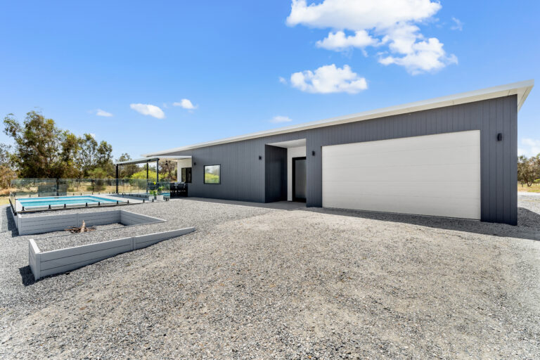 76 Florence Place, Oakford - High Res 08