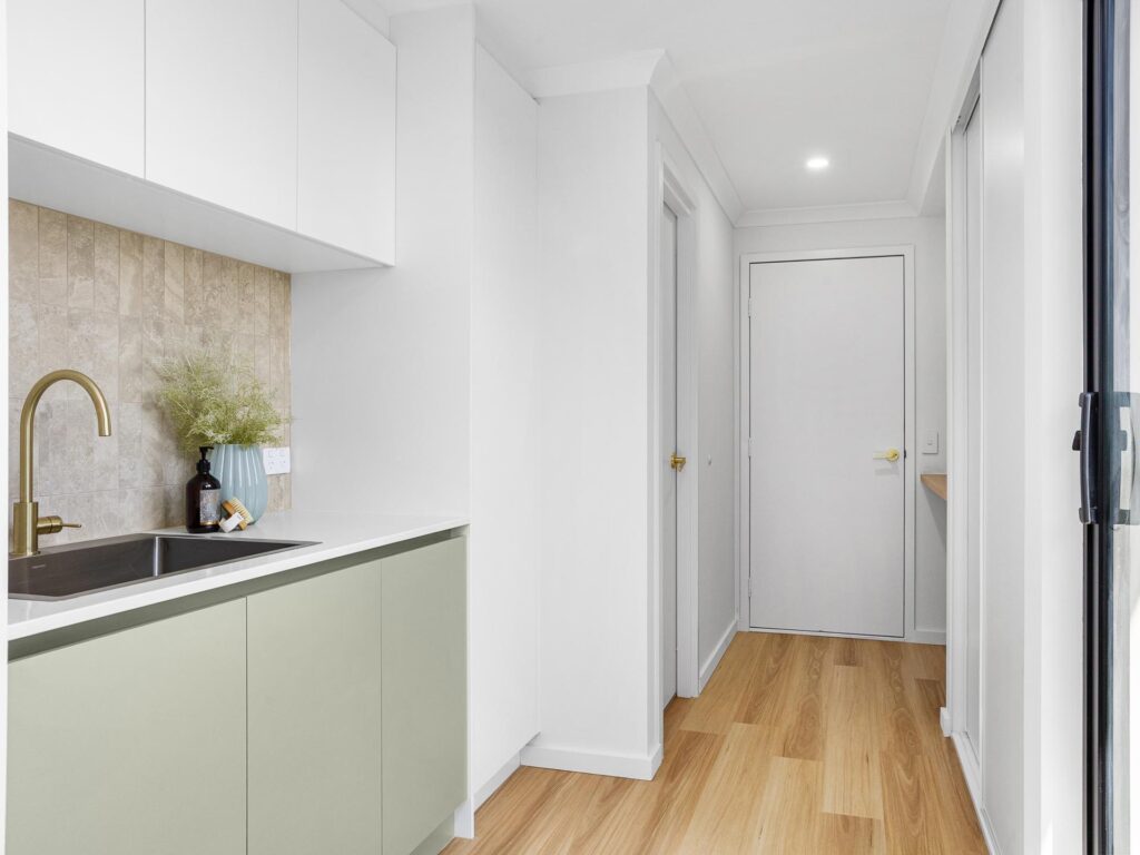 WEB 3 Equitation Tce Cockburn Central 4